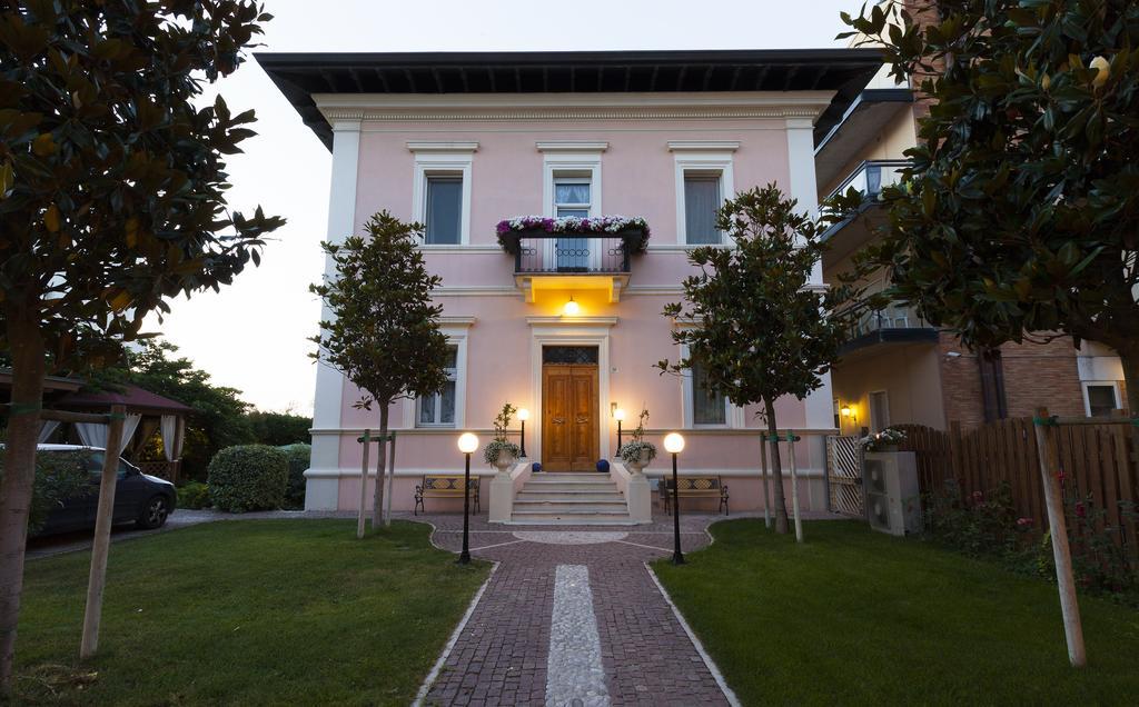 Villa Fiorita 卡托利卡 外观 照片